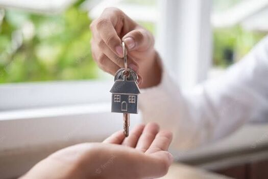 Correção Monetária em Contratos de Compra e Venda de Imóveis: O que diz a lei e como garantir segurança no seu contrato
