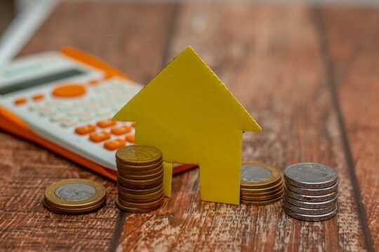 Edital de leilão de imóveis